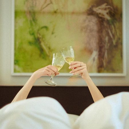 Nin&Bau Sarri 2 Hotel Атина Екстериор снимка