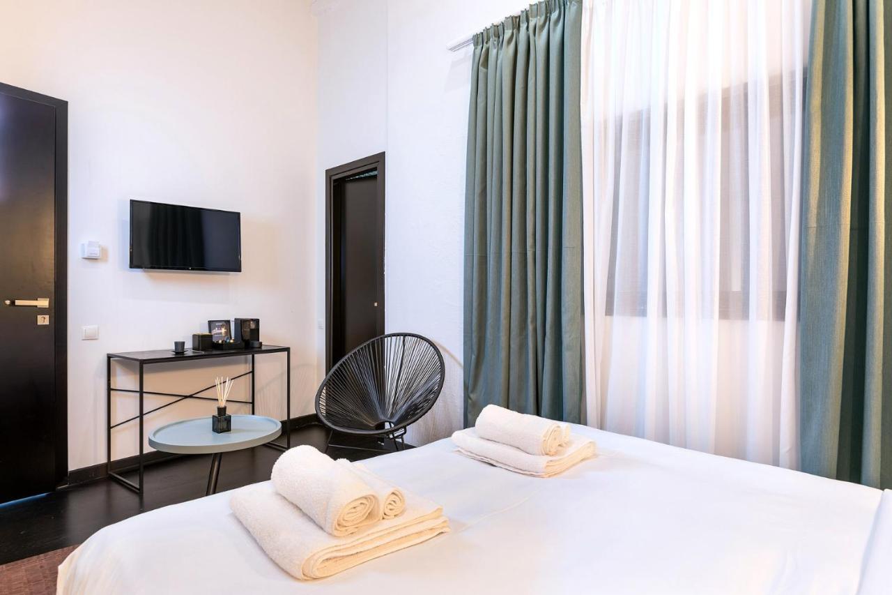 Nin&Bau Sarri 2 Hotel Атина Екстериор снимка